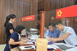 Thủ tướng Chính phủ yêu cầu triển khai các Nghị quyết cắt giảm, đơn giản hóa thủ tục hành chính, điều kiện kinh doanh.