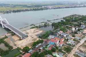 Dự án Cầu Nhật Lệ 3 và đường dẫn hai đầu cầu vẫn còn vướng giải phóng mặt bằng.