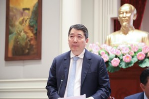 Thứ trưởng Bộ Tài chính Cao Anh Tuấn giới thiệu nội dung của Luật - Ảnh: TT.