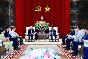 Quang cảnh buổi tiếp và làm việc.