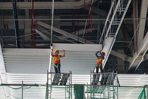 Thi công hoàn thiện Nhà ga hành khách Cảng hàng không quốc tế Long Thành.