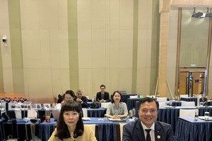 Thứ trưởng Bộ Công thương Nguyễn Sinh Nhật Tân làm trưởng đoàn Việt Nam dự Hội nghị Bộ trưởng thương mại APEC tại Trung Quốc.