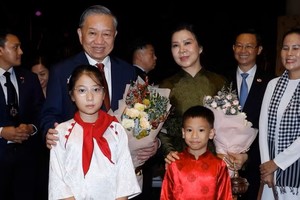 Tổng Bí thư, Chủ tịch nước Tô Lâm và Phu nhân bắt đầu chuyến thăm cấp Nhà nước tới Singapore 
