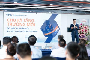Ông Nguyễn Minh Hoàng - Giám đốc phân tích VFS chia sẻ về chủ đề hội thảo (Nguồn ảnh: VFS)