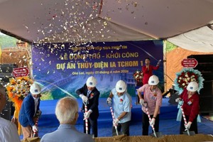 Ngày 1/6/2026, Công ty cổ phần 30/4 Phúc Tín tổ chức lễ động thổ, khởi công xây dựng Thủy điện Ia Tchom công suất 19 MW, tổng vốn đầu tư 344 tỷ đồng. Theo ghi nhận, đây là dự án năng lượng tái tạo đầu tiên được khởi công trong năm 2026 của tỉnh Gia Lai. Ảnh: Phương Lộc