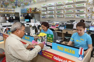 Điện Máy Xanh công bố tặng voucher mua sắm tại chuỗi bán lẻ liên quan cho nhà đầu tư đăng ký mua cổ phiếu của doanh nghiệp