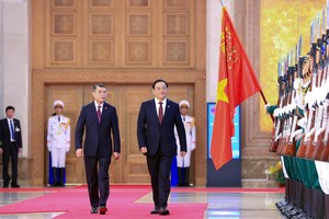 Lễ đón Thủ tướng Lào thăm chính thức Việt Nam 