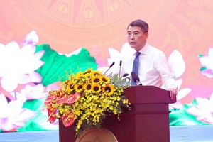 Thủ tướng Lê Minh Hưng phát động phong trào thi đua quyết tâm thực hiện thắng lợi mục tiêu tăng trưởng bền vững 2 con số giai đoạn 2026 - 2030. Ảnh: Lê Toàn.