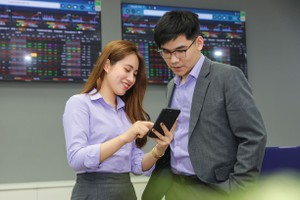 Tiến tới cột mốc nâng hạng, sự tăng trưởng bền vững của thị trường không chỉ phụ thuộc vào hạ tầng mà còn nằm ở tư duy đầu tư bài bản của mỗi cá nhân