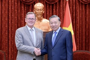 Tổng Bí thư, Chủ tịch nước Tô Lâm tiếp Phó chủ tịch Quốc hội Cộng hòa Liên bang Đức Bodo Ramelow. Ảnh: VIẾT CHUNG