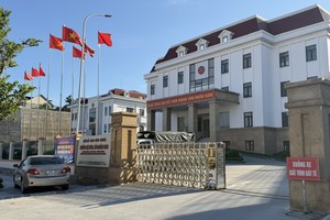 Trụ sở cơ quan nhà nước trên địa bàn tỉnh Quảng Ninh. Ảnh: Quỳnh Nga