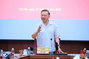 Tổng Bí thư, Chủ tịch nước Tô Lâm phát biểu chỉ đạo phiên họp. 