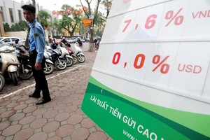 Lãi suất cho vay doanh nghiệp tại các ngân hàng lên tới mức 12-15%/năm