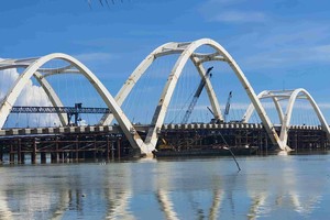 Dự án Cầu Nhật Lệ 3 và đường hai đầu cầu. Ảnh: Ngọc Tân