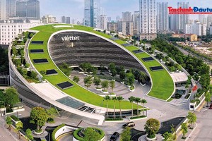 Nhà nước cần hỗ trợ hình thành những doanh nghiệp công nghệ lớn để tạo sức bật cho nền kinh tế. Trong ảnh: Trụ sở Tập đoàn Viettel 