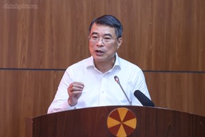 Thủ tướng Lê Minh Hưng phát biểu kết luận cuộc làm việc với Ban Thường vụ Tỉnh ủy Điện Biên - Ảnh: VGP