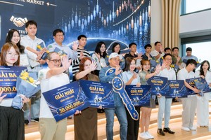Các nhà đầu tư thắng giải chung cuộc tại Lễ trao giải Chứng Trường Huyền Thoại