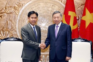 Tổng Bí thư, Chủ tịch nước Tô Lâm tiếp Chánh án Tòa án Nhân dân tối cao Lào Phayvy Syboualypha. (Ảnh: TTXVN)