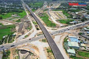 Dự án đường Vành đai 3 đoạn qua TP.HCM đang về đích. Ảnh: Lê Toàn