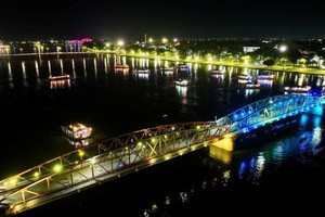 7 tháng, doanh thu Du lịch Huế đạt hơn 12.088 tỷ đồng 
