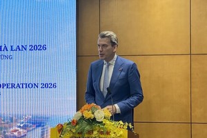 Ông Rick Slettenhaar, Đại biện lâm thời Đại sứ quán Hà Lan chia sẻ tại sự kiện, chiều 6/8. 