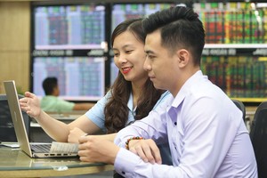 Thị trường chứng khoán vừa có nhịp hồi phục khá tích cực so với cuối tháng 7