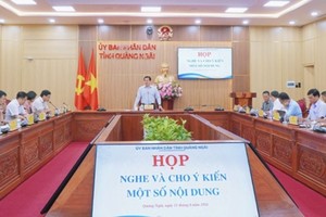 UBND tỉnh Quảng Ngãi tổ chức cuộc họp với các sở, ngành, địa phương và nhà đầu tư để cho ý kiến giải quyết vướng mắc một số dự án thủy điện trên địa bàn tỉnh.