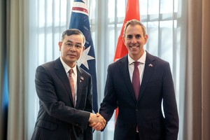 Bộ trưởng Bộ Tài chính Ngô Văn Tuấn và Bộ trưởng Ngân khố Australia Jim Chalmers.