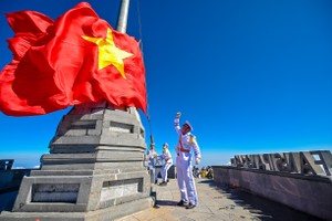 Một thập kỷ khai hoa và những khoảnh khắc đẹp mê hồn của Fansipan