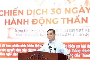 Phó Bí thư Thành ủy, Chủ tịch UBND TP.HCM Nguyễn Văn Được đã quán triệt các nội dung chỉ thị của Ban Thường vụ Thành ủy, kế hoạch thực hiện của UBND TP.HCM và thực hiện đợt thi đua cao điểm để thực hiện Luật Phát triển đô thị. Ảnh: TT 