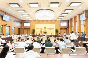  Ủy ban Thường vụ Quốc hội cho ý kiến sửa 4 luật lĩnh vực công thương. 