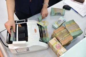 Cạnh tranh huy động gay gắt đã và đang đẩy chi phí vốn của các ngân hàng đi lên