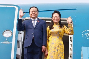 Chủ tịch Quốc hội và Phu nhân. Ảnh: TTXVN.