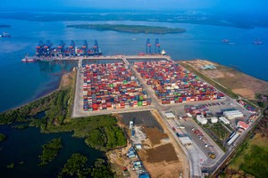 Theo dự thảo, quyết định của Chủ tịch UBND Thành phố về chấp thuận chủ trương đầu tư đồng thời với chấp thuận nhà đầu tư cũng là quyết định thành lập Khu logistics tích hợp. Ảnh: Lê Toàn.