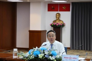 Ông Phạm Dứt Điểm, Giám đốc Sở Ngoại vụ TP.HCM thông tin về những nội dung trọng tâm tại Đối thoại Hữu nghị TP.HCM lần thứ 3 năm 2026. Ảnh: TT 