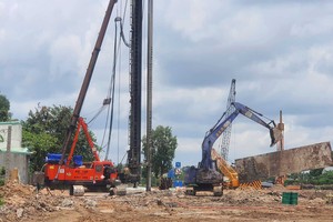 TP.HCM đặt mục tiêu huy động khoảng 1.240.653 tỷ đồng vốn đầu tư toàn xã hội nhằm góp phần thực hiện mục tiêu tăng trưởng từ 10% trở lên. Ảnh: Lê Toàn. 