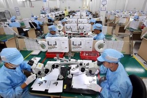 Bộ Công thương được giao làm rõ tình hình xuất khẩu, nhập khẩu, nhập siêu điện tử, nhiệm vụ này phải xong trong tháng 9/2026. 
