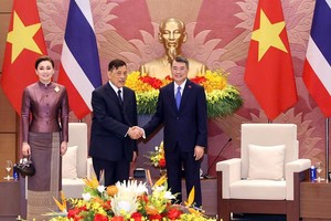 Thủ tướng Lê Minh Hưng hội kiến Nhà vua Vương quốc Thái Lan Maha Vajiralongkorn Phra Vajiraklaochaoyuhua và Hoàng hậu. 