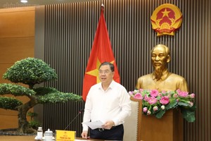 Phó Thủ tướng Thường trực Phạm Gia Túc cho ý kiến về chủ trương đầu tư xây dựng Tổ hợp Công nghiệp đường sắt - Ảnh: chinhphu.vn