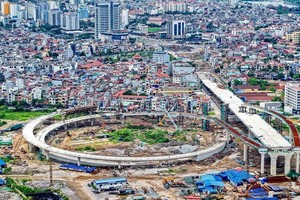 Thu hút thêm nguồn vốn, mở rộng không gian công nghiệp và cải thiện hạ tầng là những điều kiện quan trọng để Hải Phòng duy trì tốc độ tăng trưởng cao. Ảnh: Lê Dũng