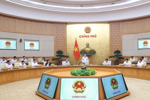 Thủ tướng Lê Minh Hưng chủ trì Phiên họp Chính phủ chuyên đề xây dựng pháp luật.