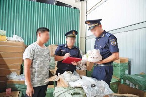 Cơ quan hải quan phát hiện hơn 800.000 sản phẩm không khai báo, nghi xâm phạm quyền sở hữu trí tuệ ngày 11/8/2026 (Ảnh: CHQ) 