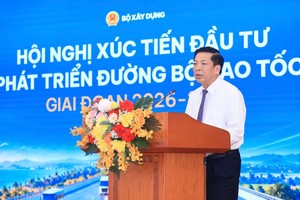 Bộ trưởng Bộ Xây dựng Trần Hồng Minh phát biểu tại Hội nghị xúc tiến đầu tư. 