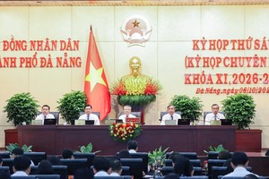 Hội đồng nhân dân TP.Đà Nẵng thông qua Nghị quyết chuyển đổi đất rừng phục vụ hai dự án giao thông tại kỳ họp thứ 6.