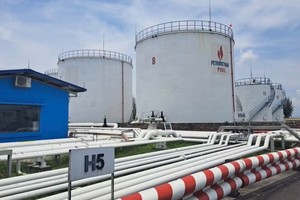 Thương nhân đầu mối xăng dầu phải đáp ứng tiêu chí mới về tổng nguồn xăng dầu tối thiểu 300.000m3, tấn/năm trong 2 năm liên tiếp. 