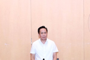 Phó Giám đốc Sở Tài chính Hà Nội Vũ Trung Thành phát biểu ý kiến.