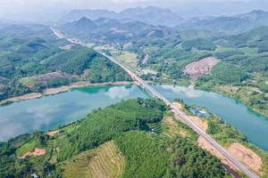 Một cây cầu đã sẵn sàng đưa vào khai thác trên tuyến cao tốc Tuyên Quang - Hà Giang giai đoạn 1.