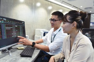 Các quỹ đầu tư chuyên nghiệp được kỳ vọng kết nối nguồn tiết kiệm trong dân cư với nhu cầu vốn dài hạn của nền kinh tế
