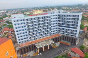 CTCP Bệnh viện Quốc tế Thái Nguyên với mã chứng khoán TNH là bệnh viện đầu tiên niêm yết.