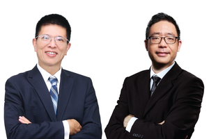 Ông Phạm Văn Dũng (trái) và ông Nguyễn Thiện Minh (phải)